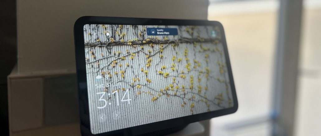 Alexa Plus en Echo Show 8 - asistente inteligente con IA generativa para smart home