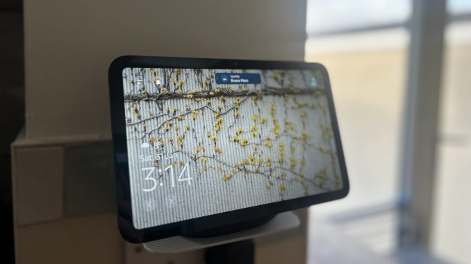 alexa-plus-echo-show-8-smart-home Alexa Plus en Echo Show 8 - asistente inteligente con IA generativa para smart home